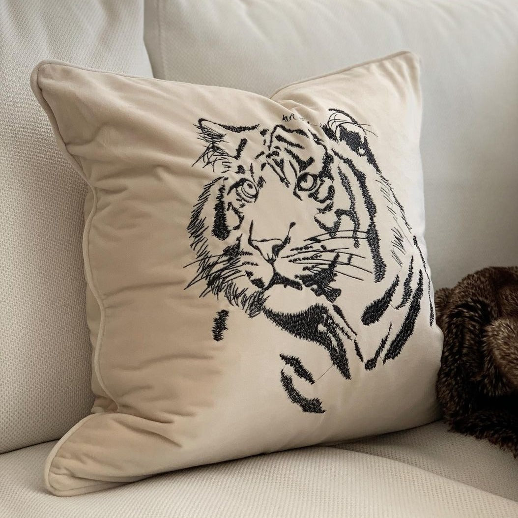 Tiger | Sand