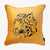 gult kuddfodral i sammet med motiv på en gepard och storlek 45x45cm