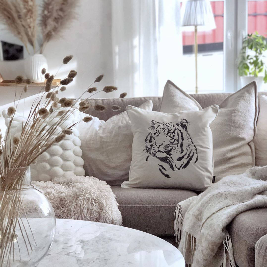 Tiger | Eggshell