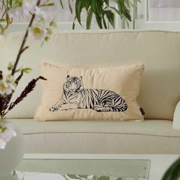 <iframe id="lazyframe-undefined" src="https://player.vimeo.com/video/395222315?autoplay=1&muted=1&background=1" width="1778" height="1778" allow="autoplay" frameborder="0" allowfullscreen=""></iframe>