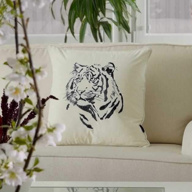 <iframe id="lazyframe-undefined" src="https://player.vimeo.com/video/395219340?autoplay=1&muted=1&background=1" width="1778" height="1778" allow="autoplay" frameborder="0" allowfullscreen=""></iframe>
