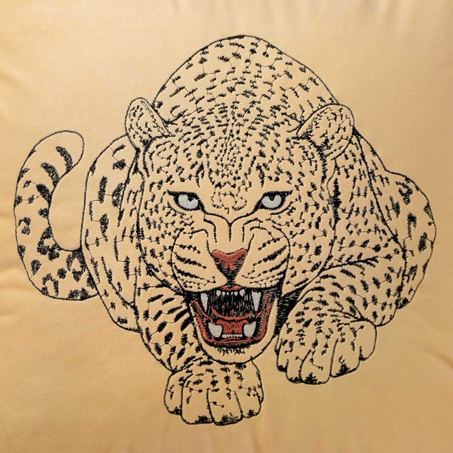 Leopard | Champagne