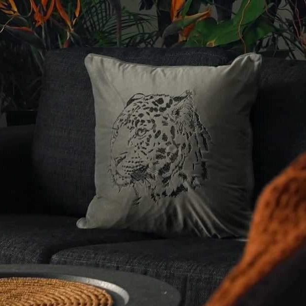 <iframe id="lazyframe-undefined" src="https://player.vimeo.com/video/396474528?autoplay=1&muted=1&background=1" width="1778" height="1778" allow="autoplay" frameborder="0" allowfullscreen=""></iframe>