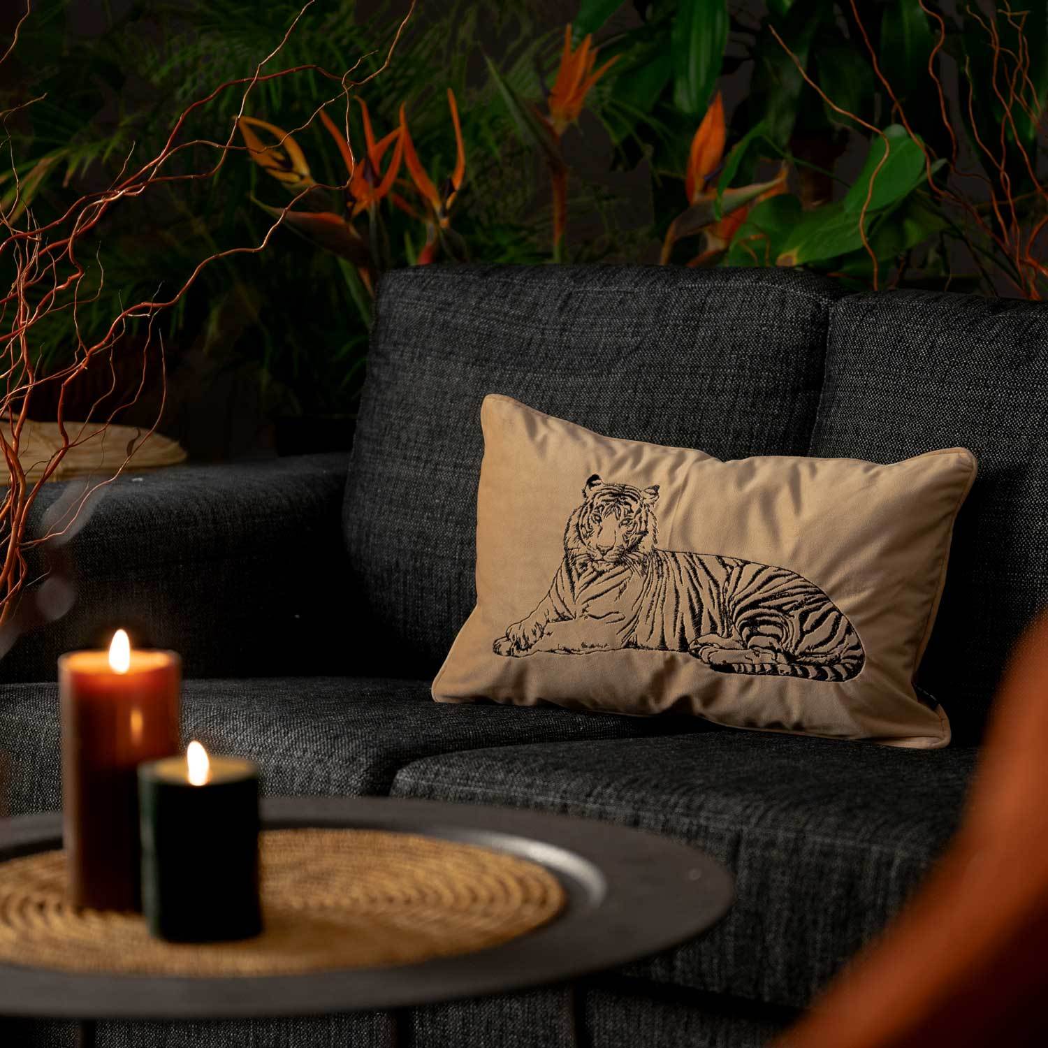 Tiger Lumbar | Caffe latte