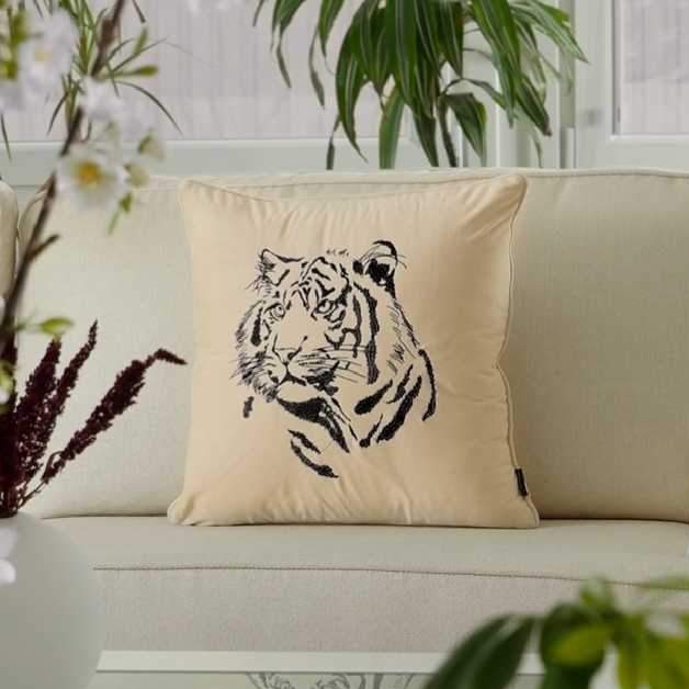 <iframe id="lazyframe-undefined" src="https://player.vimeo.com/video/395221955?autoplay=1&muted=1&background=1" width="1778" height="1778" allow="autoplay" frameborder="0" allowfullscreen=""></iframe>